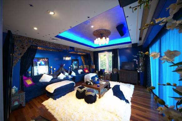 Tiger Woods Finally Reveals His $50 Million Island Mansion, See Inside_11